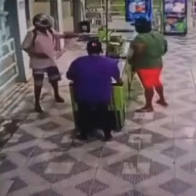 Homem assaltou sorveteria localizada na Avenida Peruíbe, no bairro Cibratel, em Itanhaém