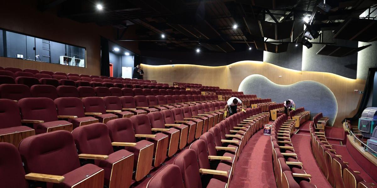 Outro avanço cultural foi a inauguração do Teatro Zanzalá, no final do ano passado