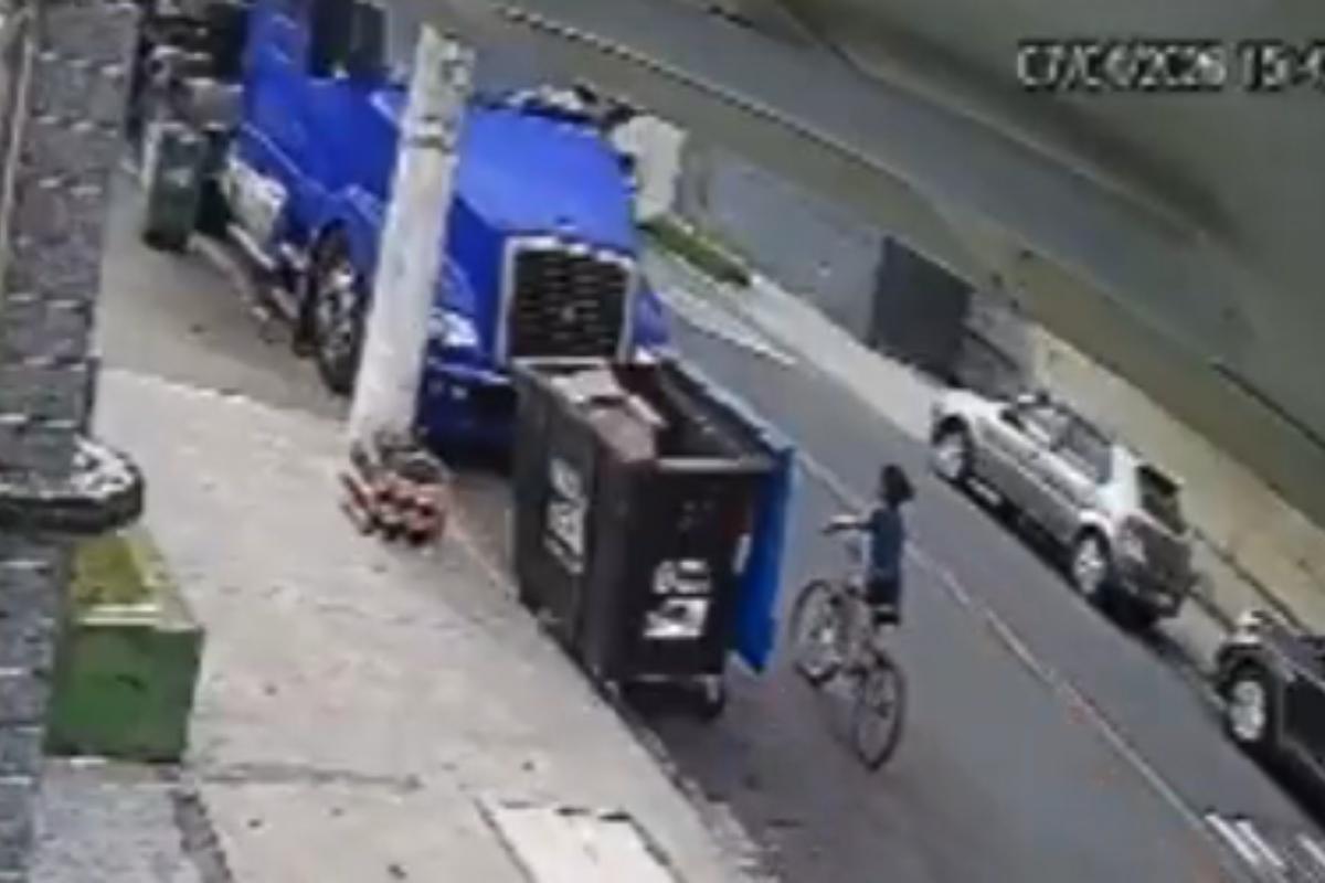 Imagem flagrou o momento do acidente