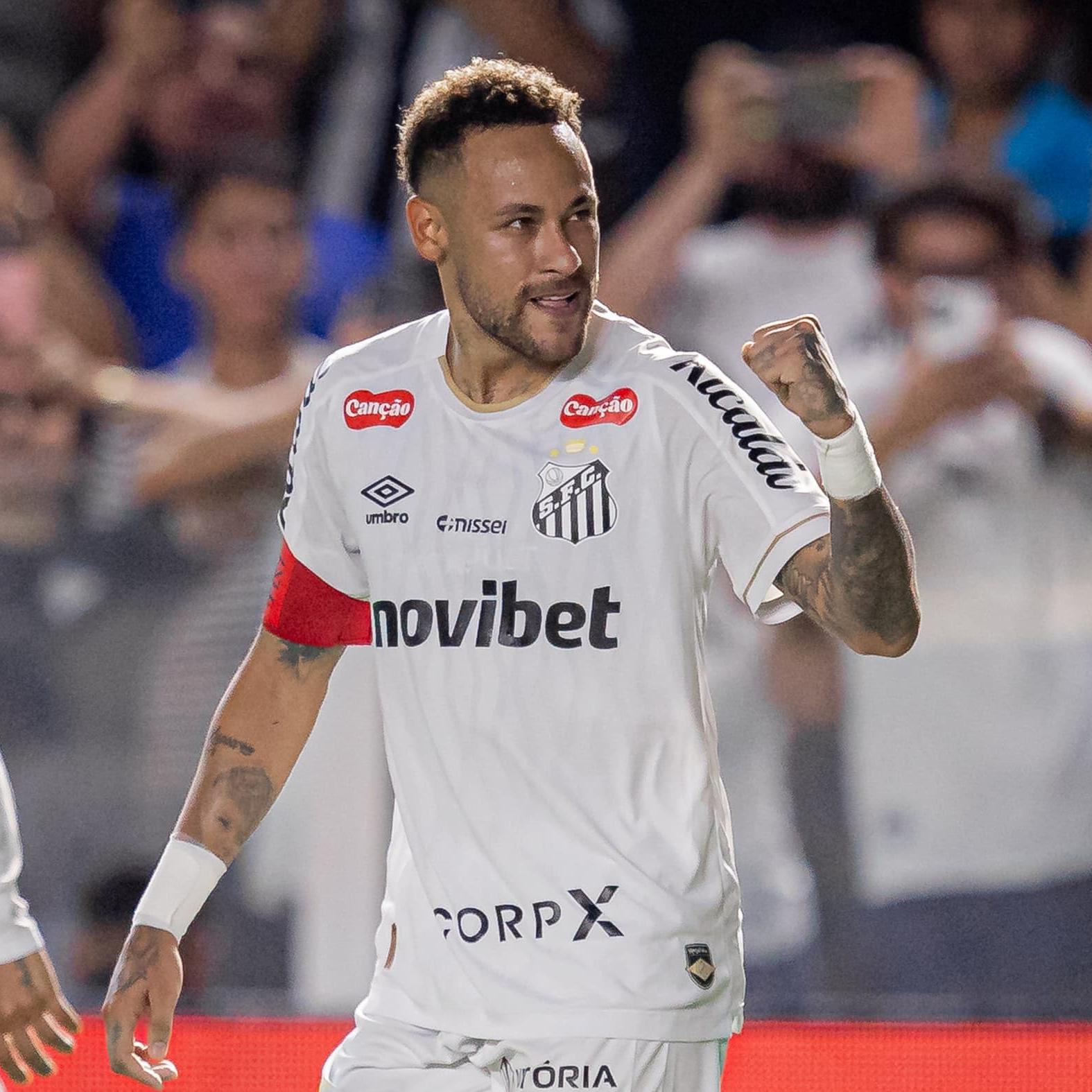 Neymar, que deve voltar ao time contra o Galo, neste sábado, tem contrato com o Santos até o final de 2026