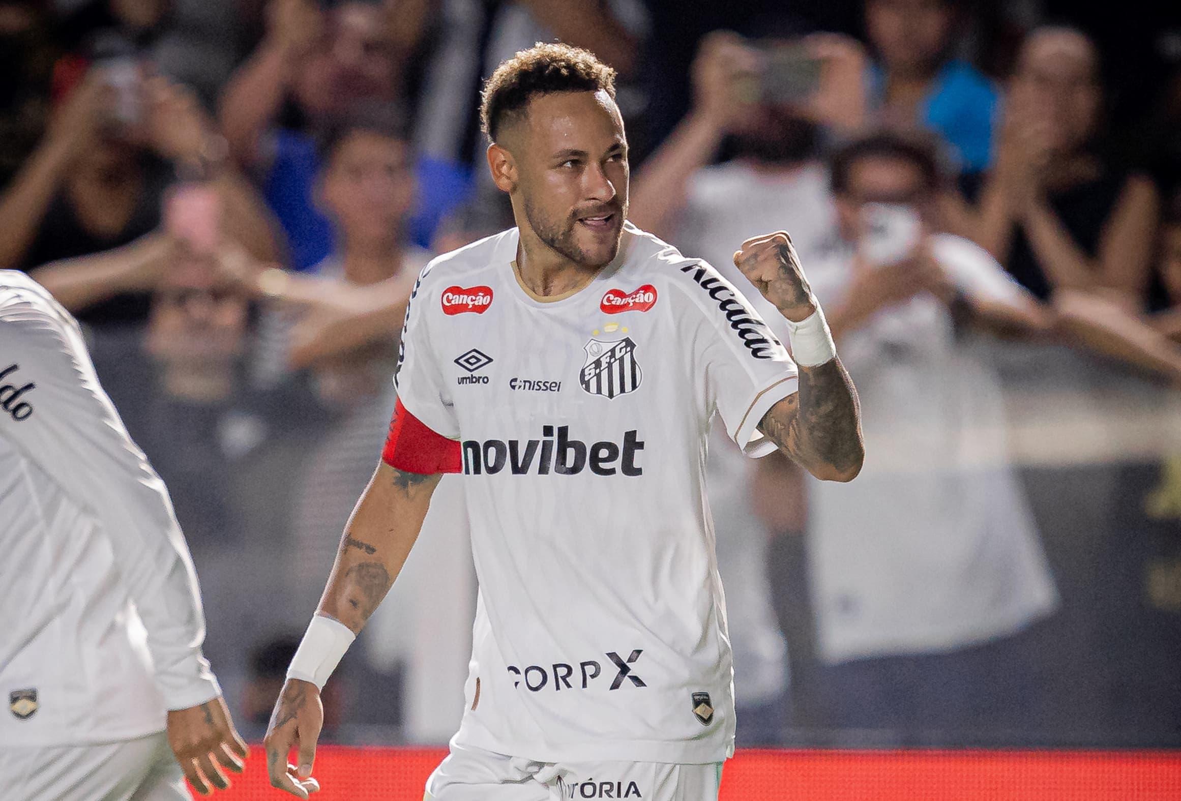 Neymar, que deve voltar ao time contra o Galo, neste sábado, tem contrato com o Santos até o final de 2026