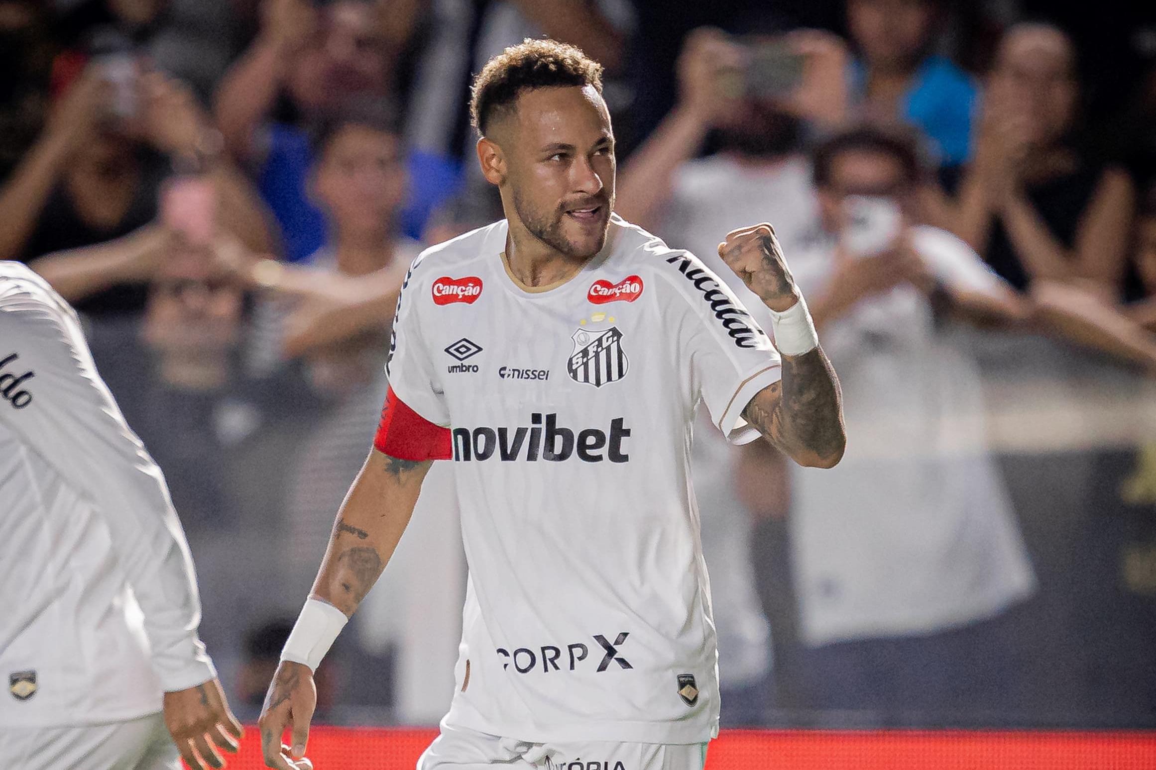 Neymar, que deve voltar ao time contra o Galo, neste sábado, tem contrato com o Santos até o final de 2026