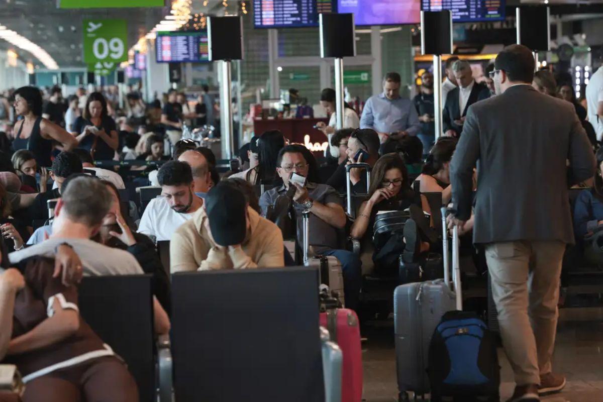 Após pane, Aeroporto de Congonhas vai operar até meia-noite