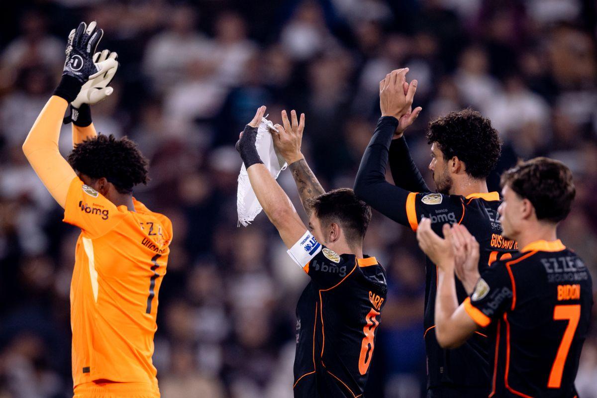 Corinthians é eficaz, bate o Platense, mas mostra que Diniz ainda tem trabalho pela frente