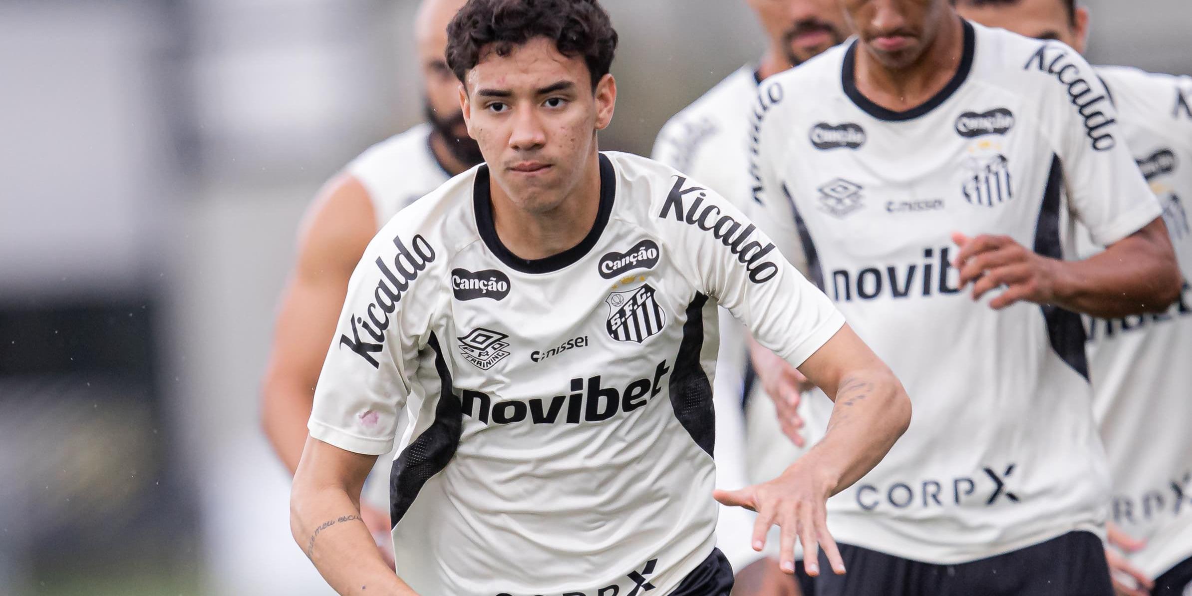 Gabriel Bontempo tem sido um dos destaques do Peixe, apesar da má fase da equipe