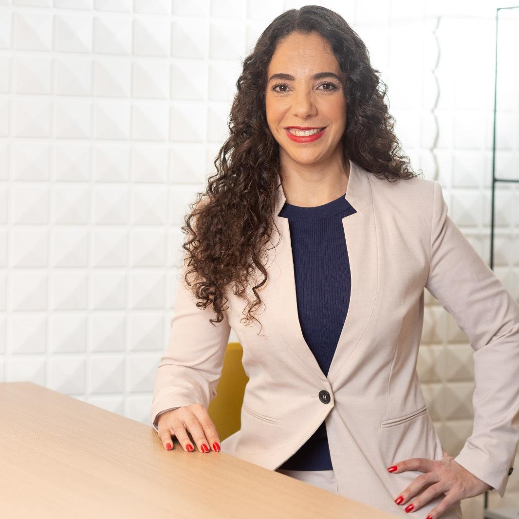 Diretora de Gente, Gestão e Frota da Norsul, Aline é engenheira de produção por formação e tem mais de 20 anos de carreira no setor portuário