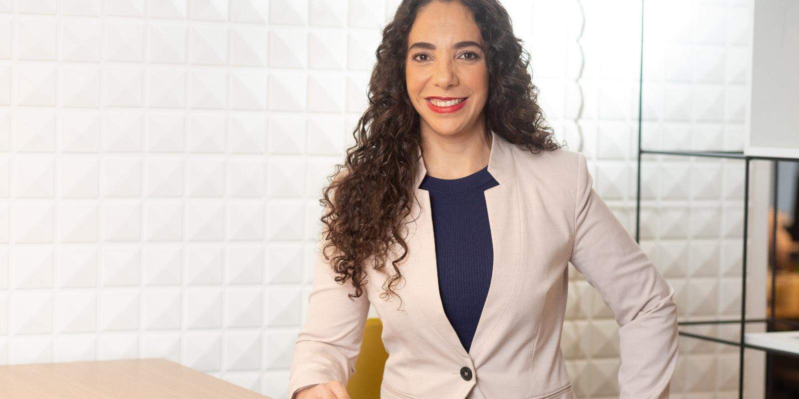 Diretora de Gente, Gestão e Frota da Norsul, Aline é engenheira de produção por formação e tem mais de 20 anos de carreira no setor portuário