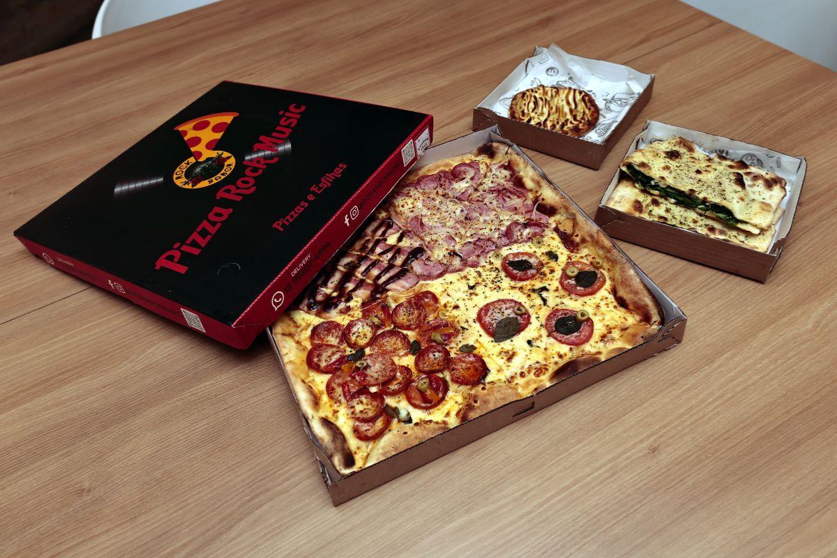 Pizza Rock Music, de Santos, atende ao público pelo sistema delivery