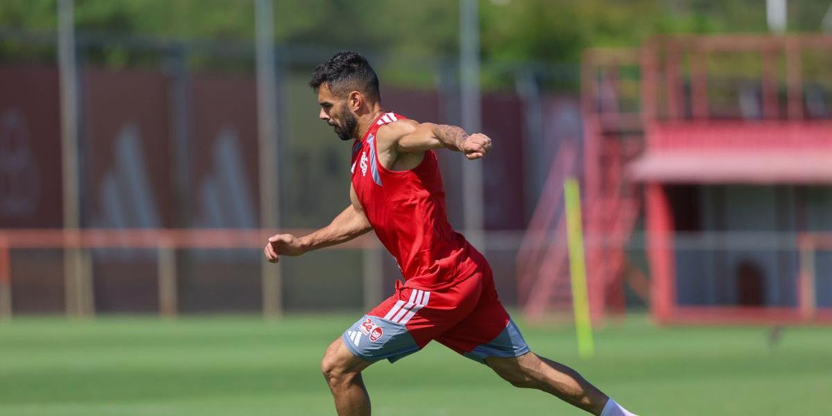 Internacional e Grêmio fazem clássico tenso em busca de reação no Brasileirão