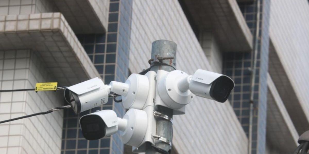 Câmeras de monitoramento reforçam a segurança pública da cidade