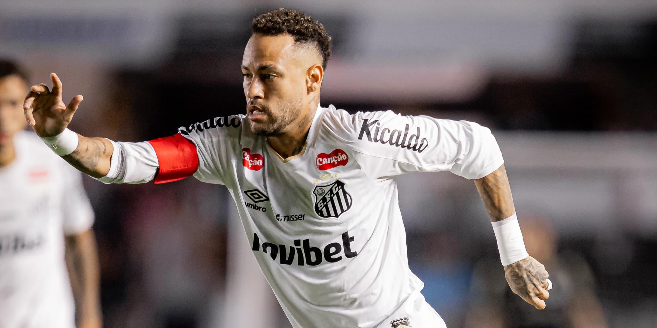 Apesar de ter feito apenas seis jogos na temporada, Ancelotti vê Neymar no "caminho certo"