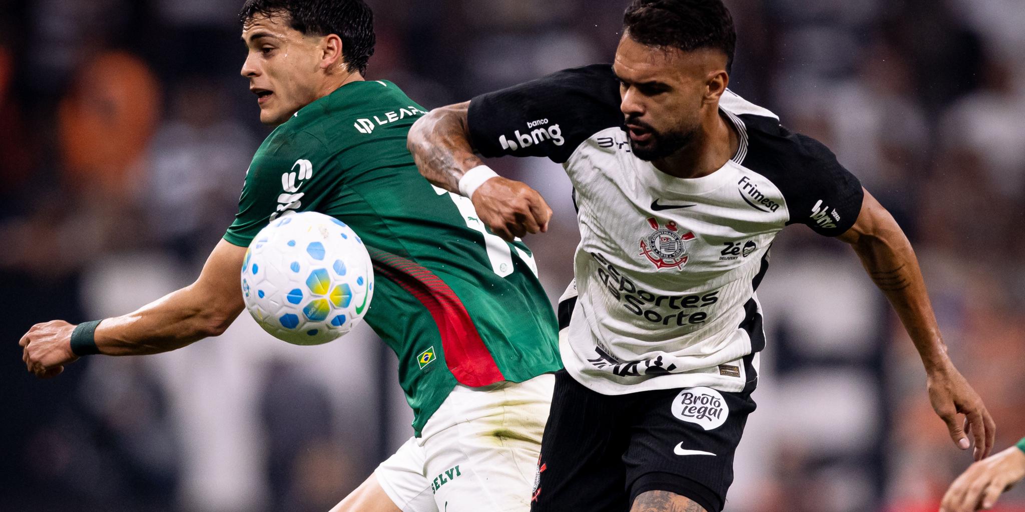 Corinthians e Palmeiras jogam pouco futebol em duelo brigado e de placar zerado pelo Brasileiro