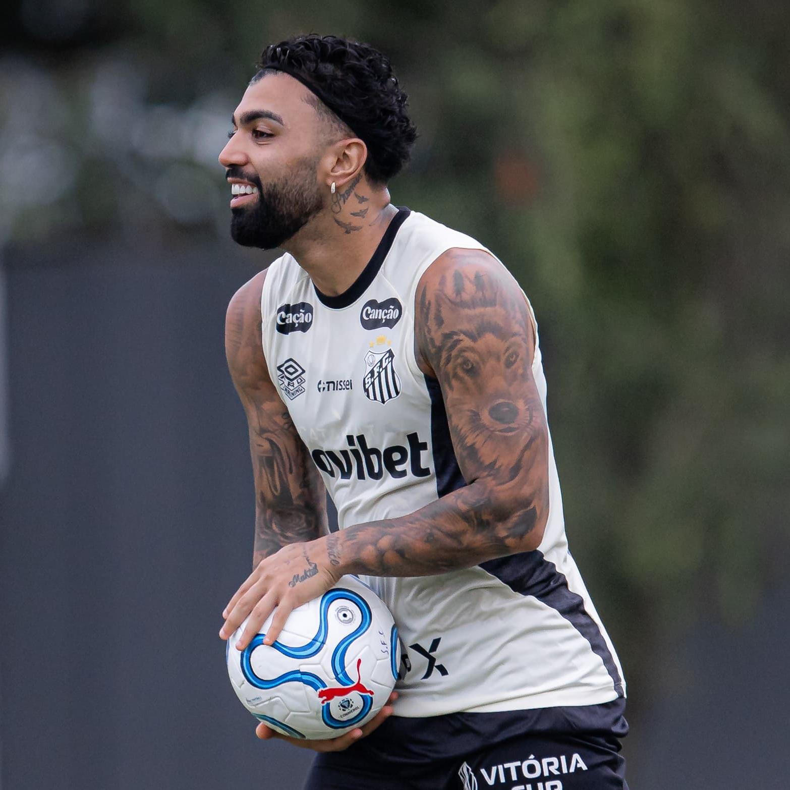 Artilheiro do Peixe na temporada, com sete gols, Gabigol está confirmado contra o Deportivo Recoleta