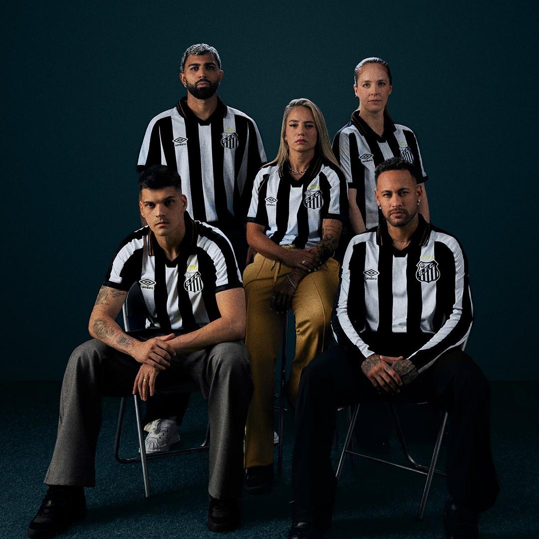 "As listras são um símbolo da história de quem nunca deixou de acreditar", postou o Santos no X