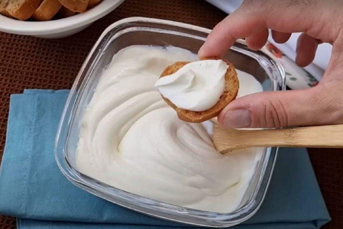 A receita leva poucos ingredientes e não exige técnicas complexa