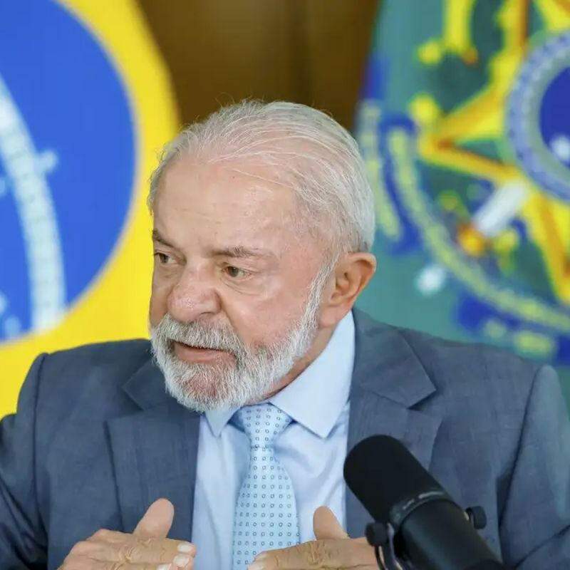 Lula envia ao Congresso projeto de lei pelo fim da escala 6x1
