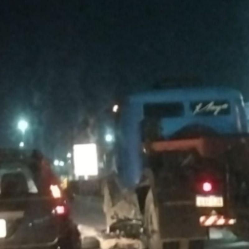 Acidente aconteceu nas proximidades da Rua do Adubo, em Guarujá