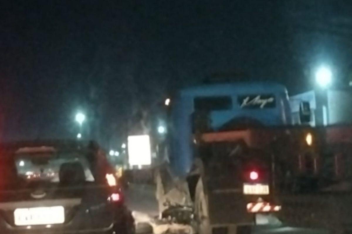 Acidente aconteceu nas proximidades da Rua do Adubo, em Guarujá