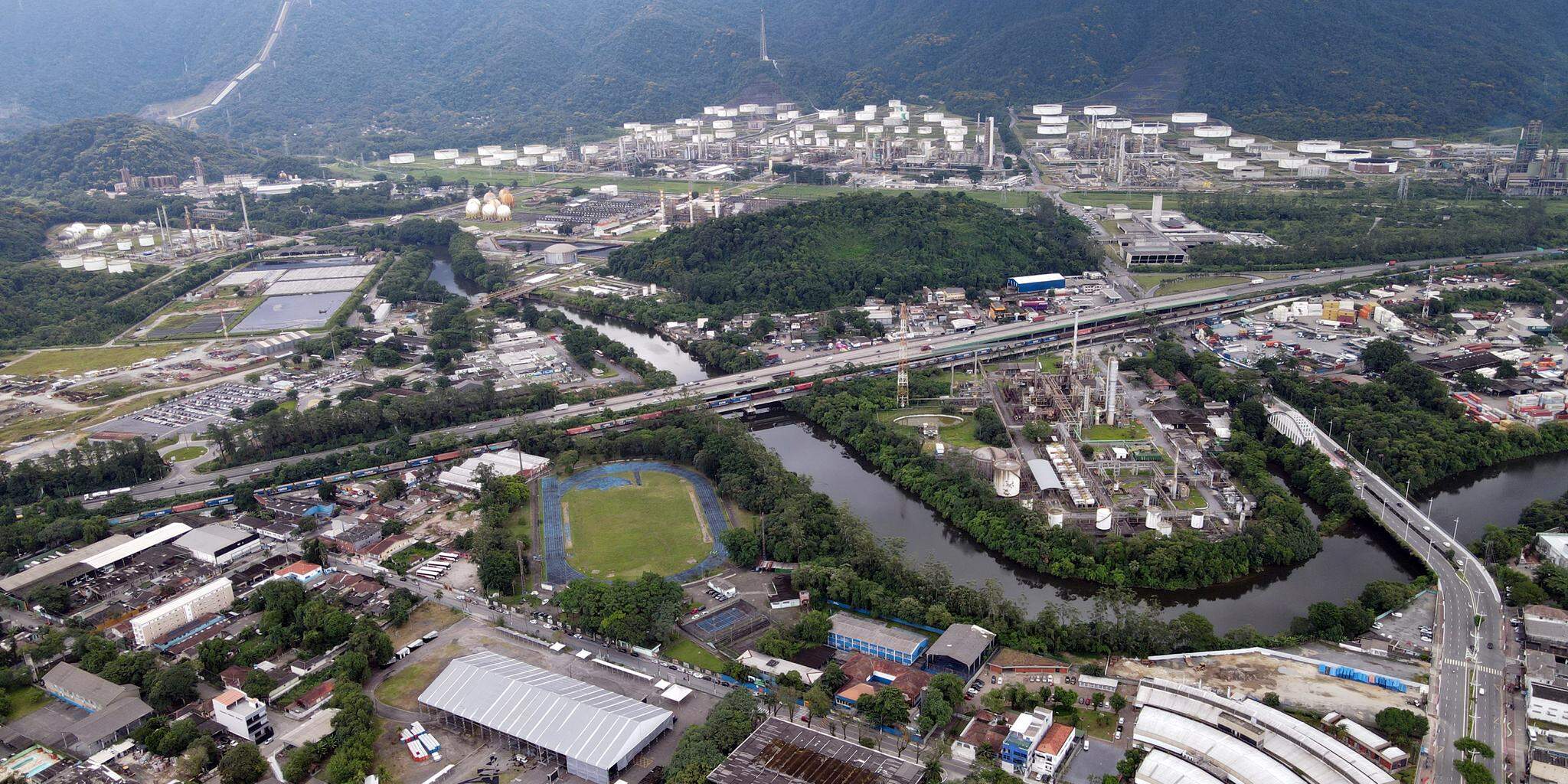 A Prefeitura de Cubatão também está com vagas reserva para estágios em diversas áreas