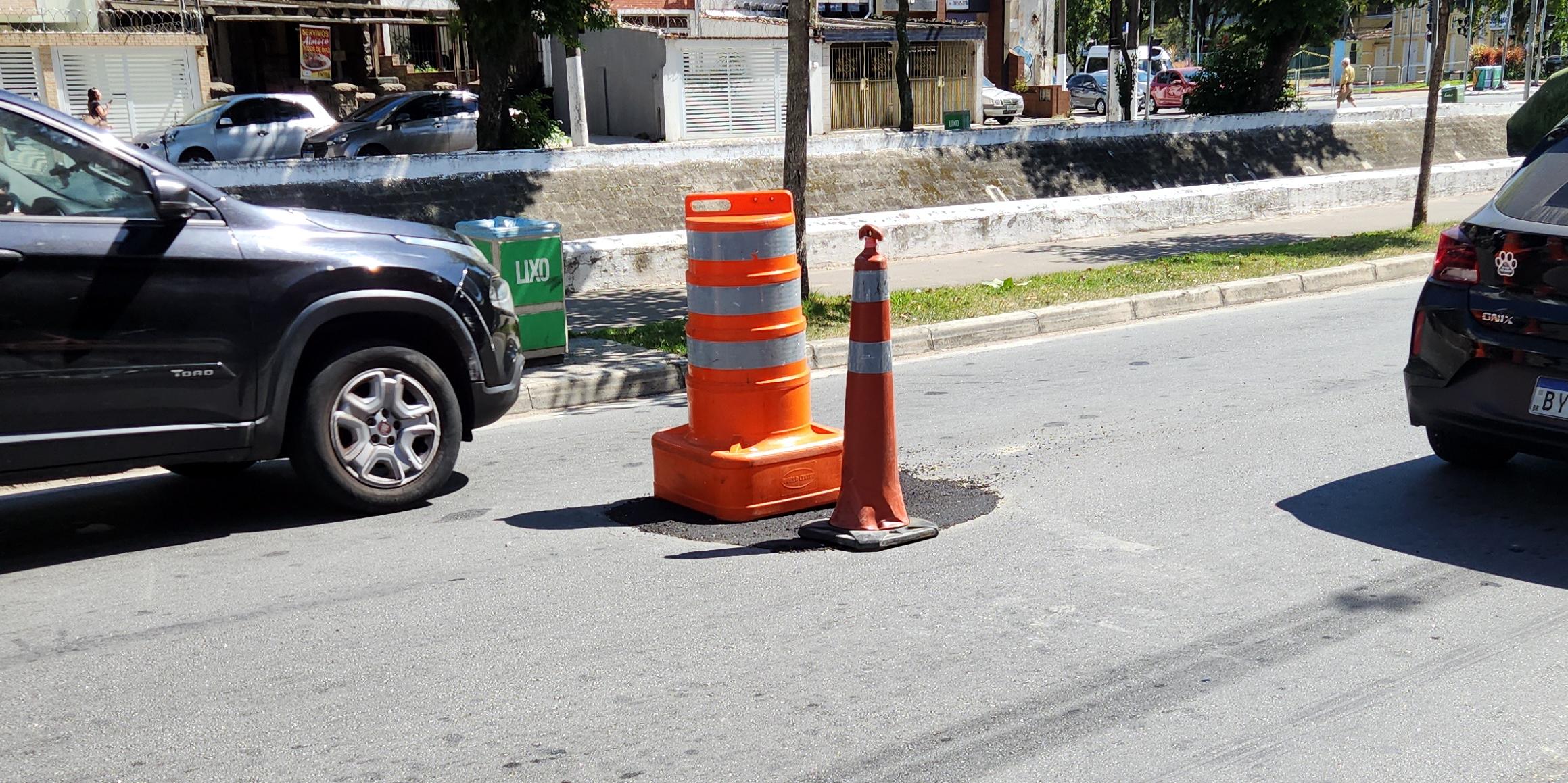 Fato foi na pista sentido Praia/Centro, perto do cruzamento com a Rua João Caetano, no Campo Grande