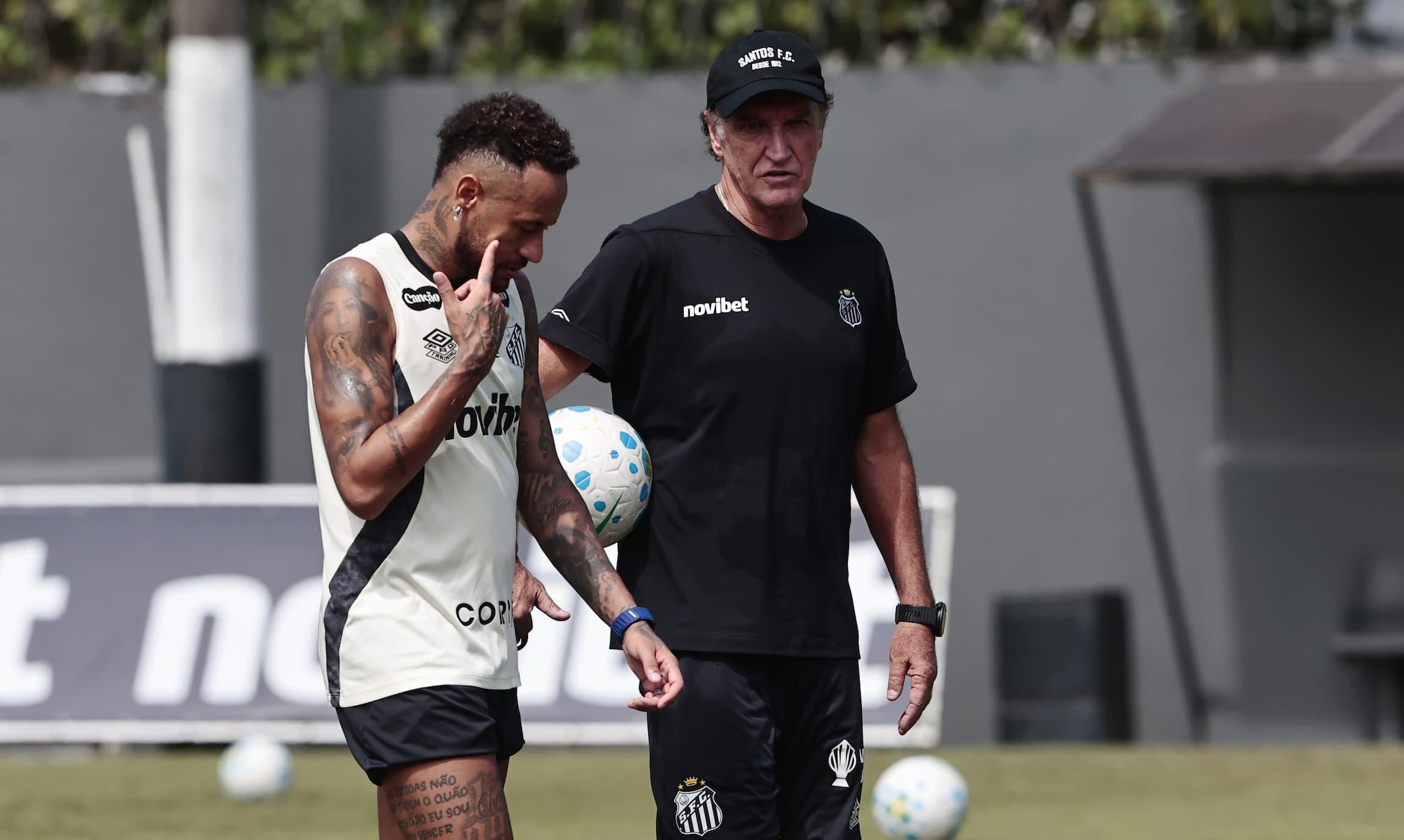 Cuca e Neymar na resenha, após o treino aberto à imprensa, nesta sexta, no CT Rei Pelé