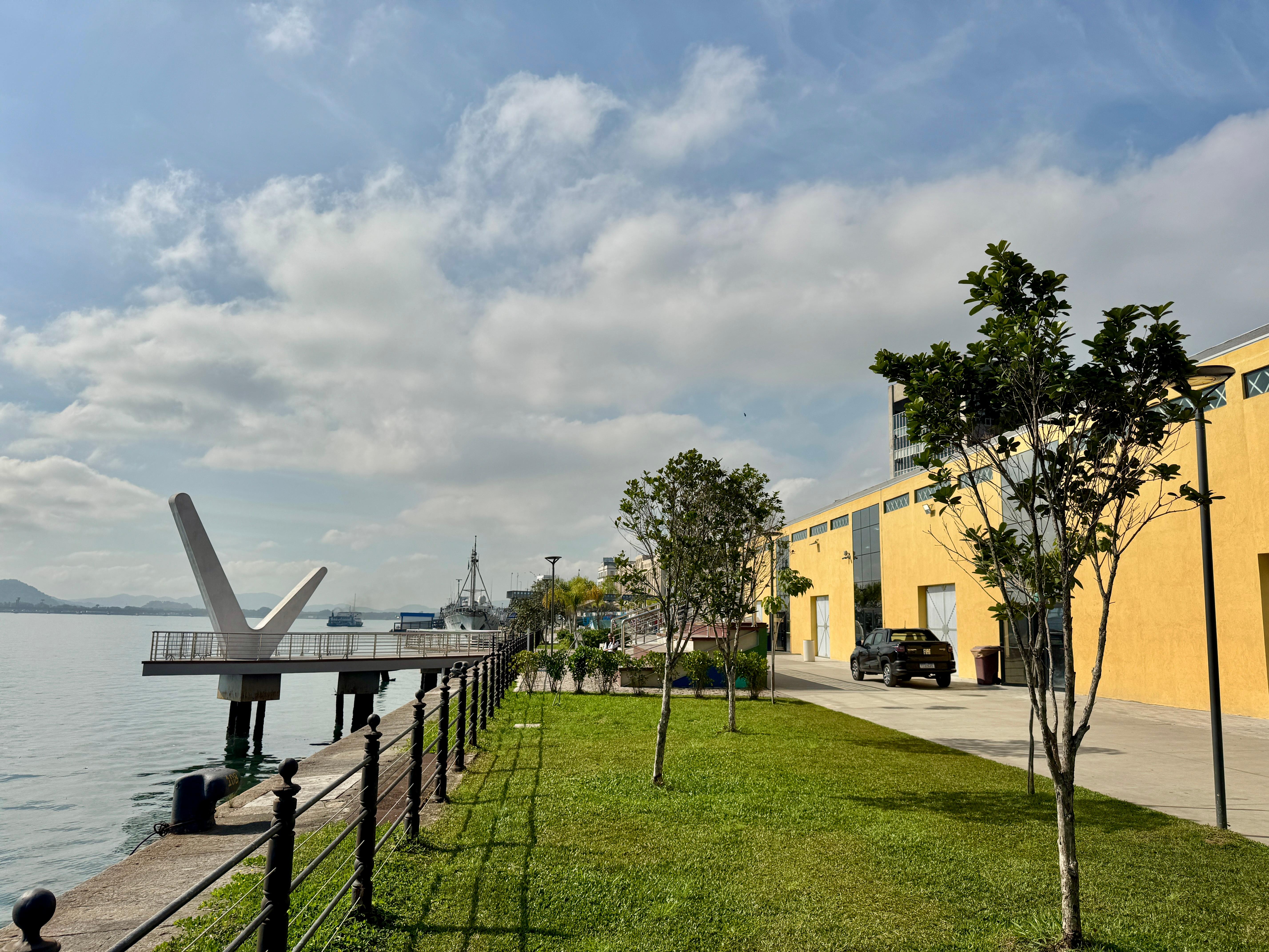 Há música, dança, concurso de cosplay e elementos da cultura popular japonesa no Parque Valongo