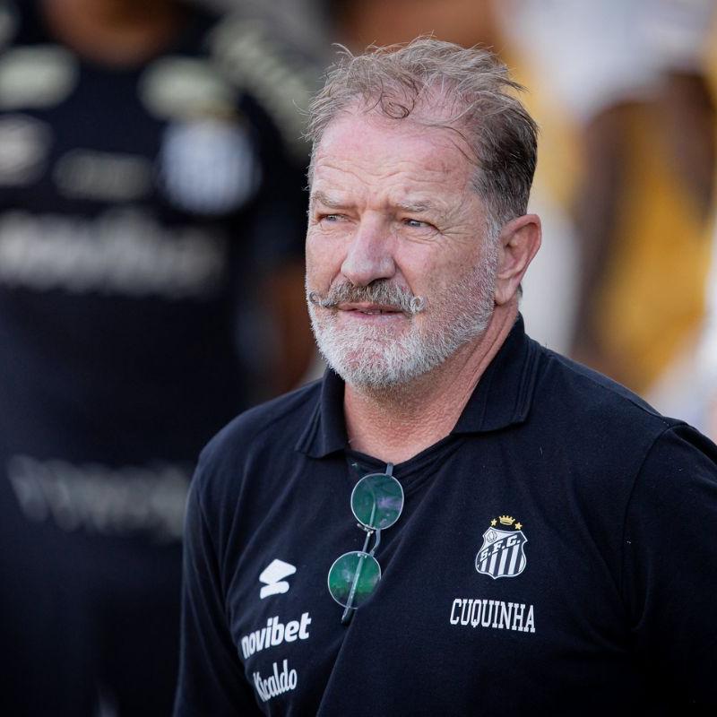 Apesar da derrota e admitindo falhas, Cuquinha faz uma análise positiva do desempenho do Santos