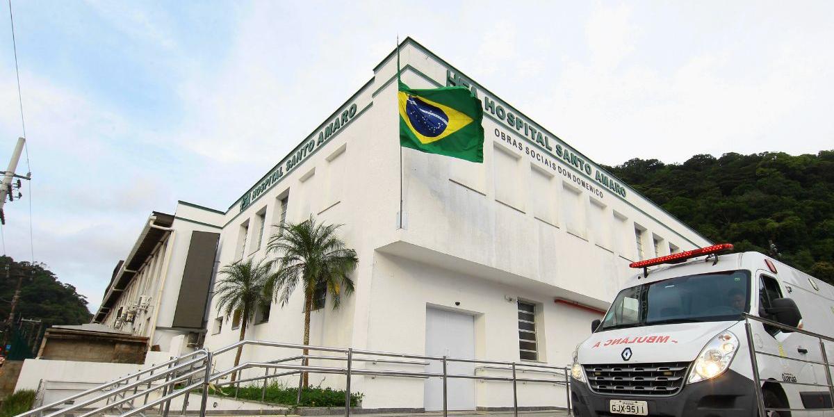 Policial foi socorrido pelo Samu e levado para o Hospital Santo Amaro, onde foi atendido