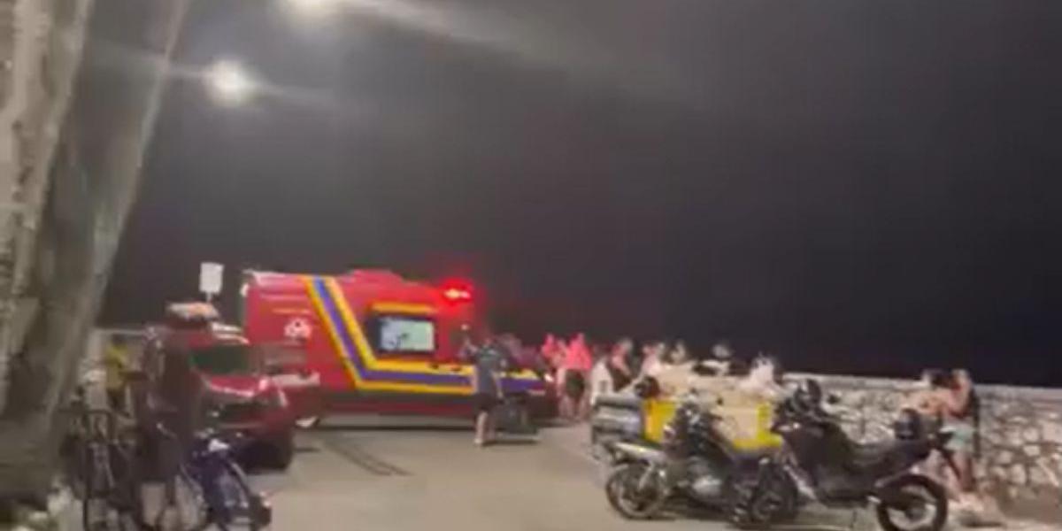 Adolescente escorregou enquanto caminhava pela costeira do Morro do Maluf, em Guarujá, e caiu no mar; ele segue desaparecido