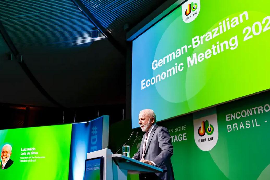 A declaração foi dada nesta terça-feira (21) a jornalistas durante viagem à Alemanha