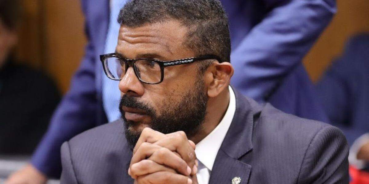 Da Cunha se notabilizou por vídeos de operações policiais que veiculava em suas redes sociais