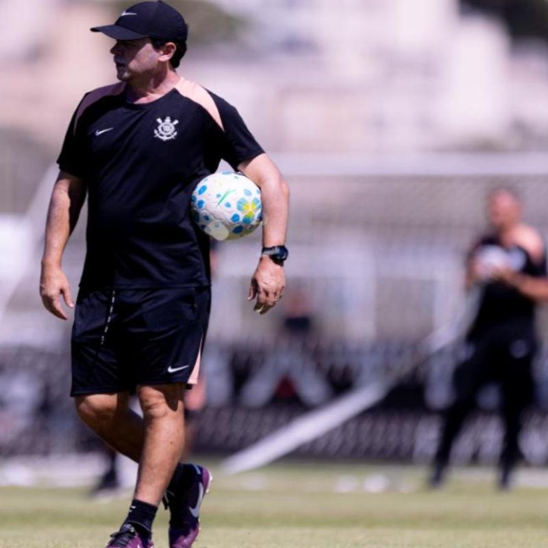 Diniz destaca segundo tempo de time misto do Corinthians contra o Barra: 'Uma boa partida