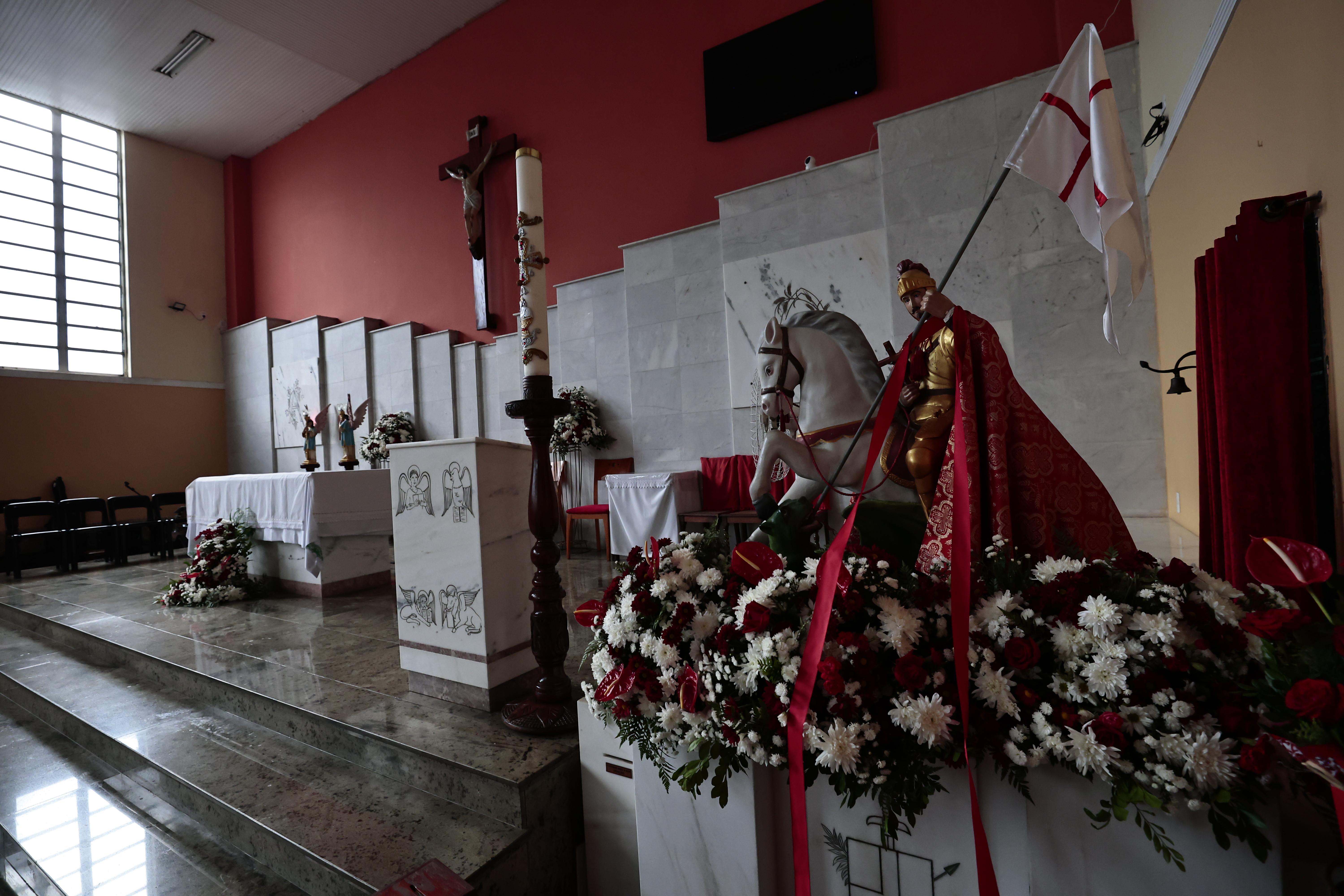 Na Paróquia São Jorge e São Benedito, festa tem significado adicional: os 55 anos de suas antigas sedes