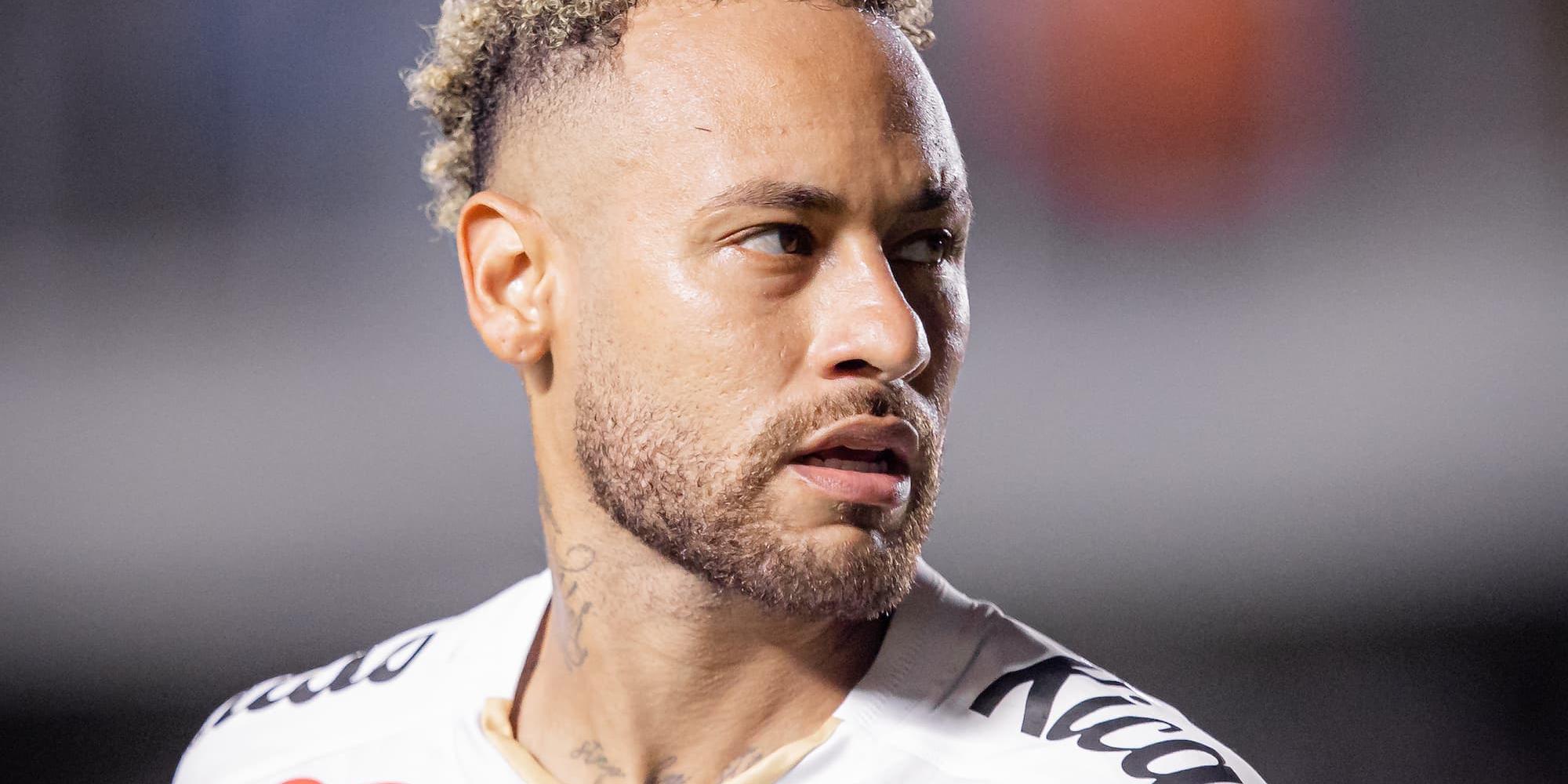 Com atuação regular contra o Coritiba, Neymar será poupado contra o Bahia, pelo Brasileirão