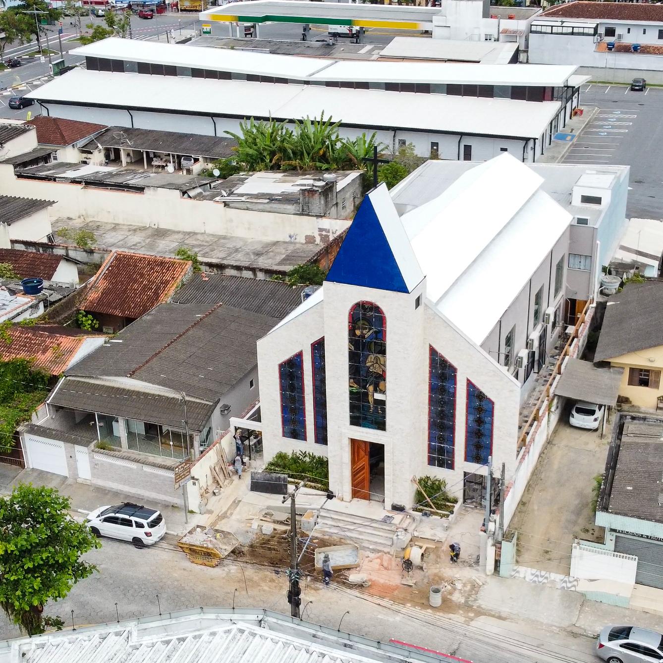 A programação de inauguração da Igreja Matriz São João Batista começa às 9h30, com missa de ação de graças, em Bertioga