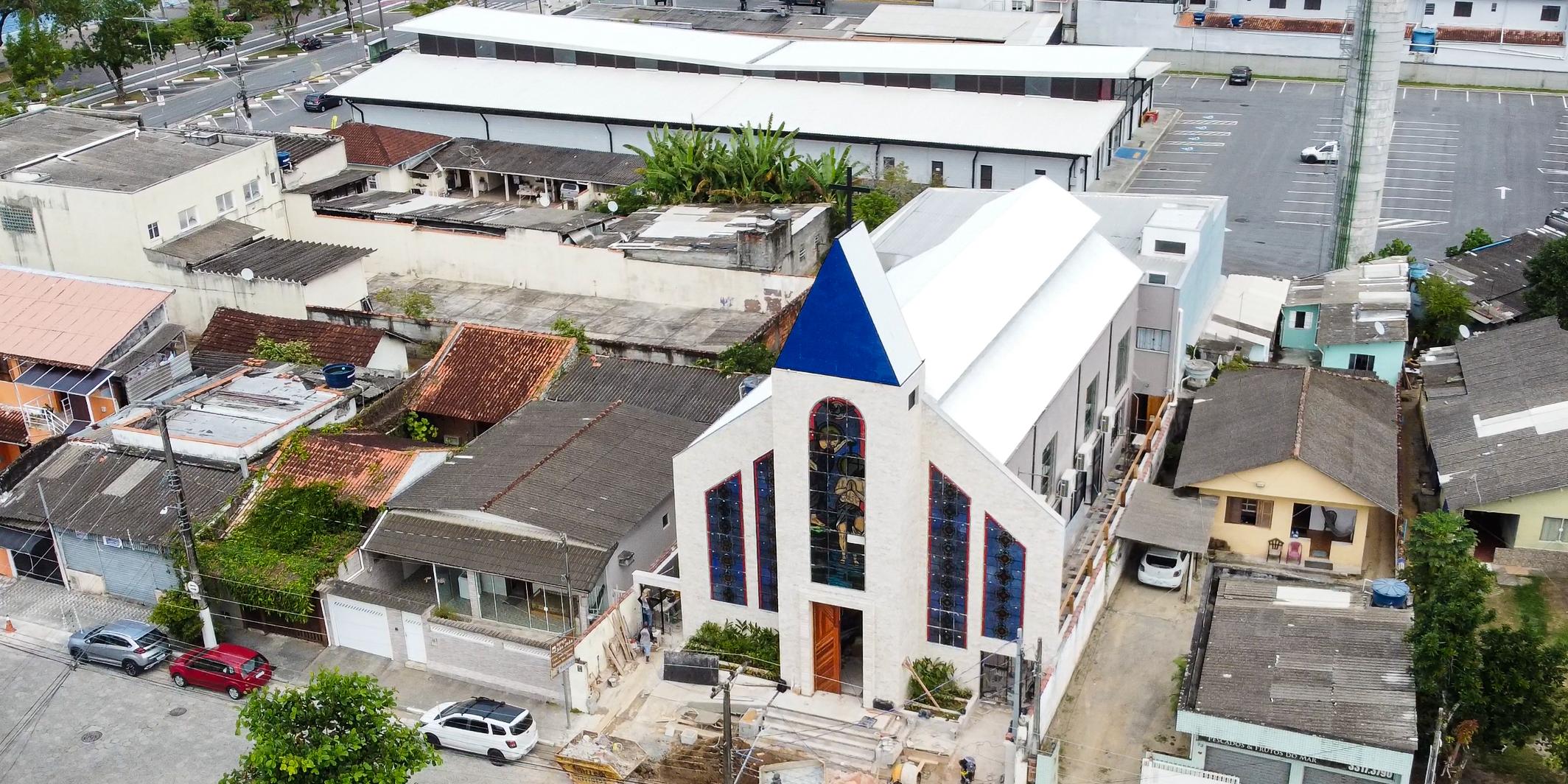 A programação de inauguração da Igreja Matriz São João Batista começa às 9h30, com missa de ação de graças, em Bertioga