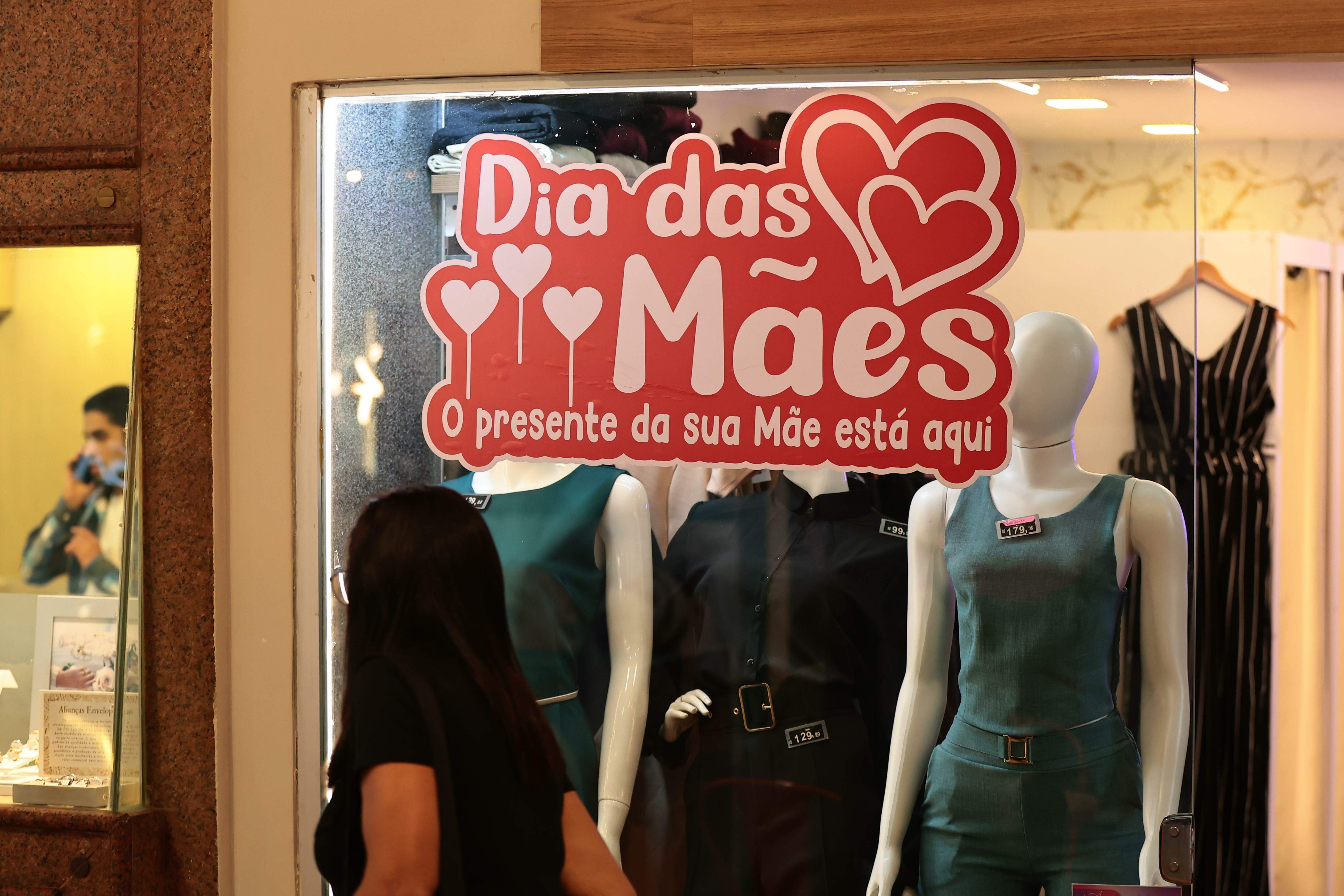 Um em cada três clientes espera gastar de R$ 251,00 a R$ 500,00