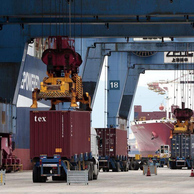 Santos Brasil é uma das empresas que oferecem programa de trainee: possível caminho para empregos