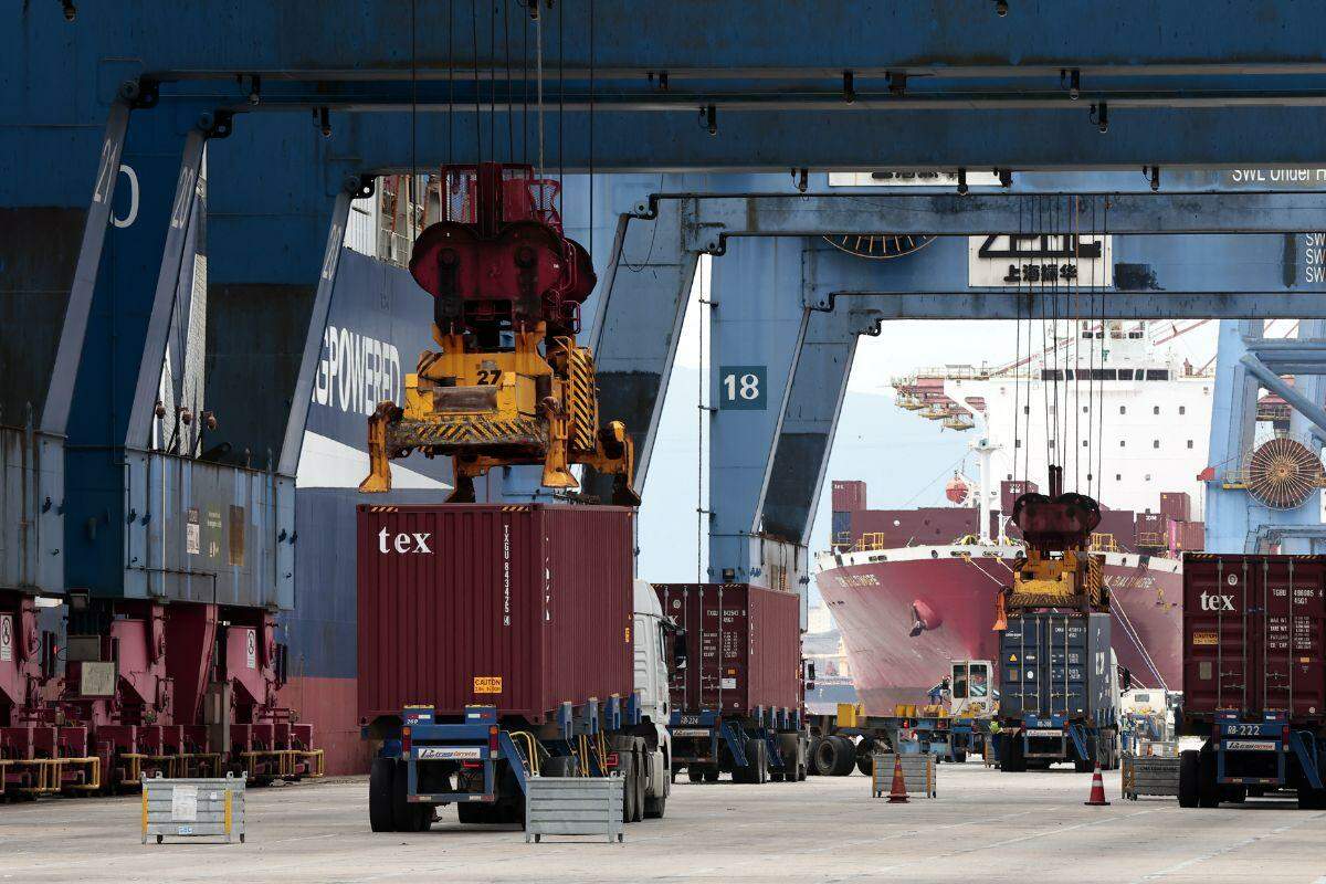 Santos Brasil é uma das empresas que oferecem programa de trainee: possível caminho para empregos