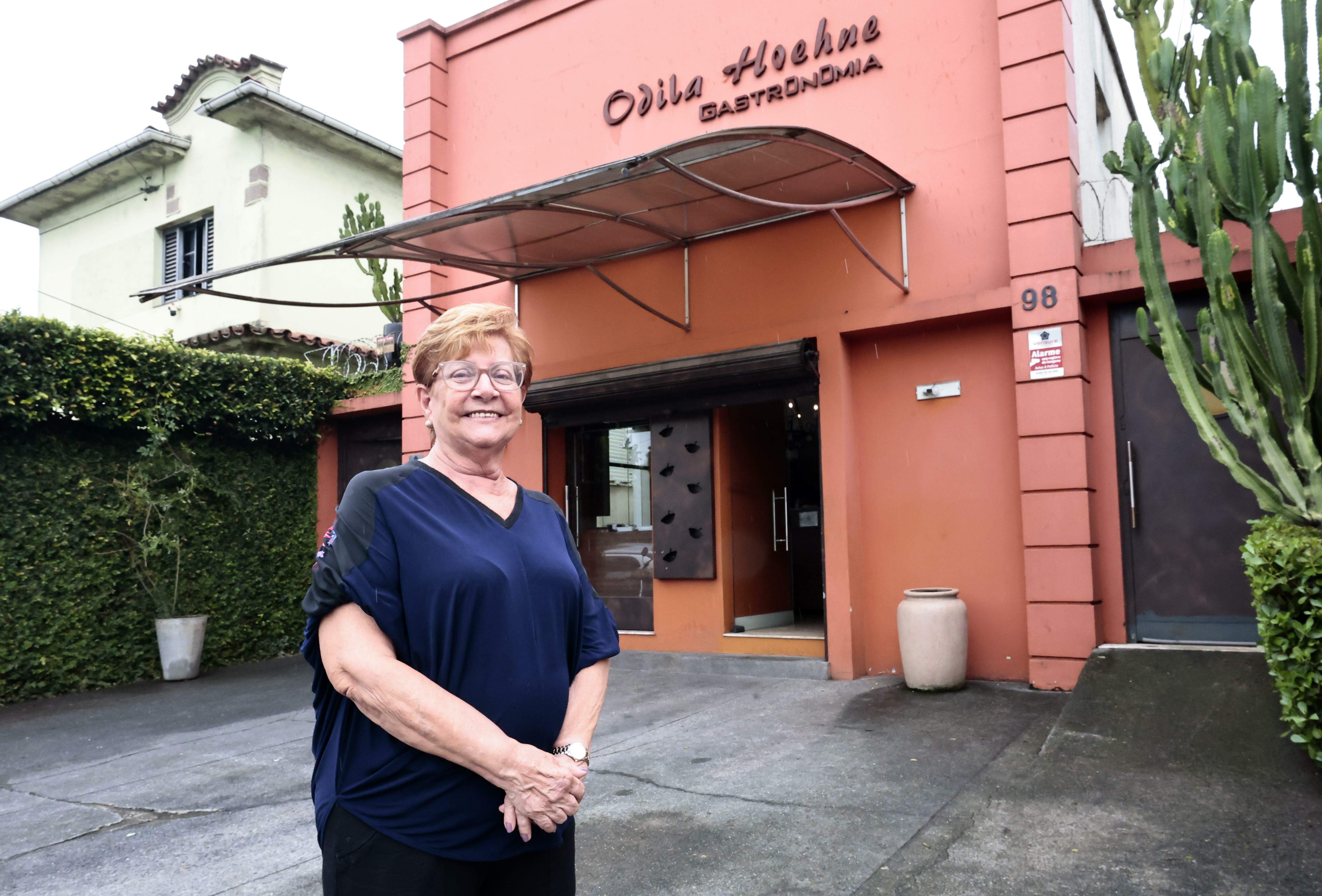 Em mais de 44 anos de trabalho, Odilinha transformou receitas em clássicos da gastronomia de Santos