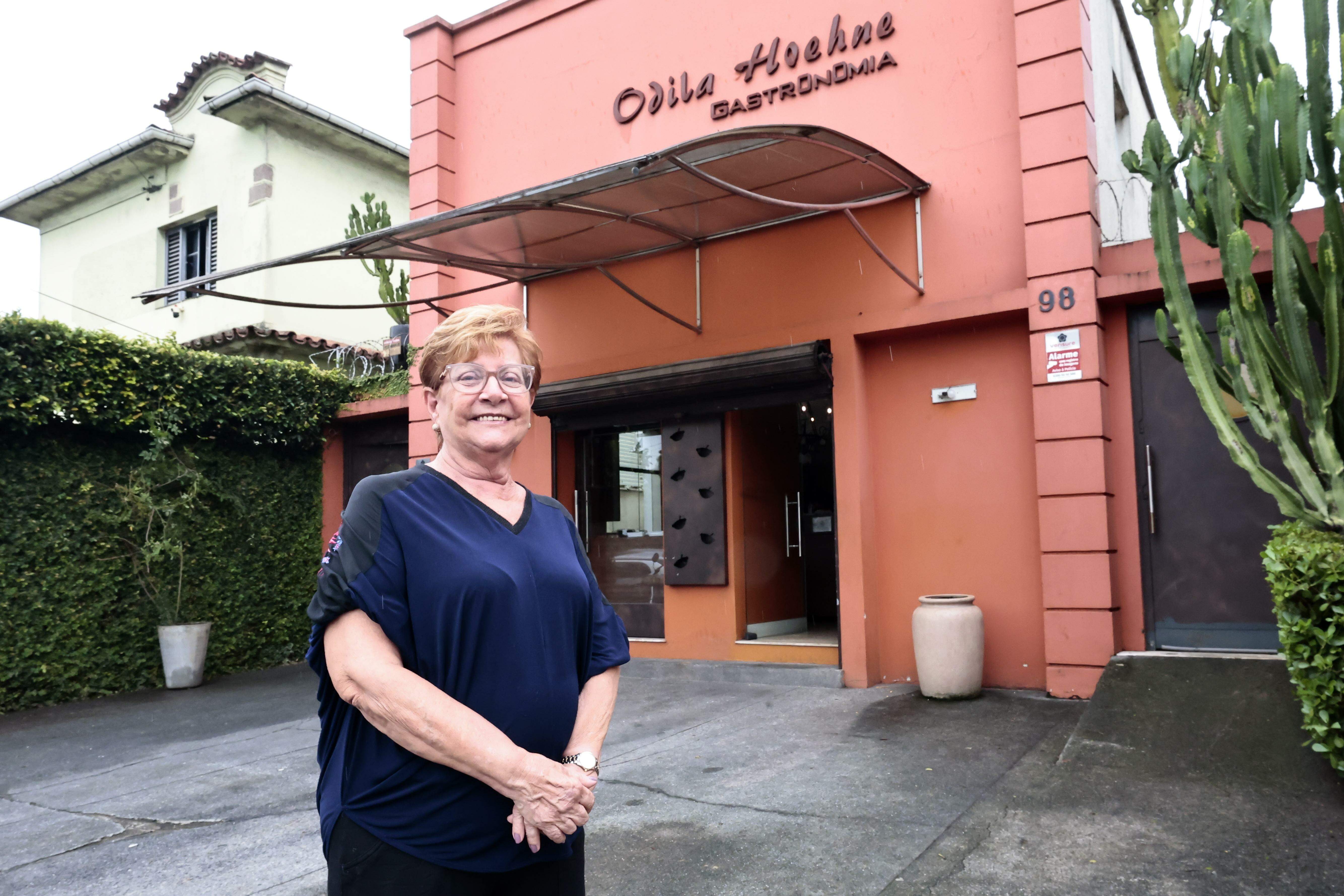 Em mais de 44 anos de trabalho, Odilinha transformou receitas em clássicos da gastronomia de Santos