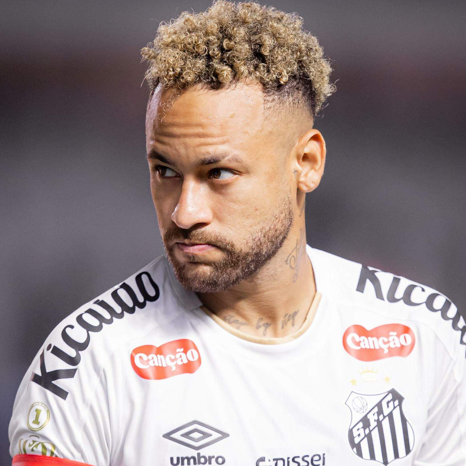 Neymar foi poupado contra o Bahia, mas deve estar em campo contra o San Lorenzo