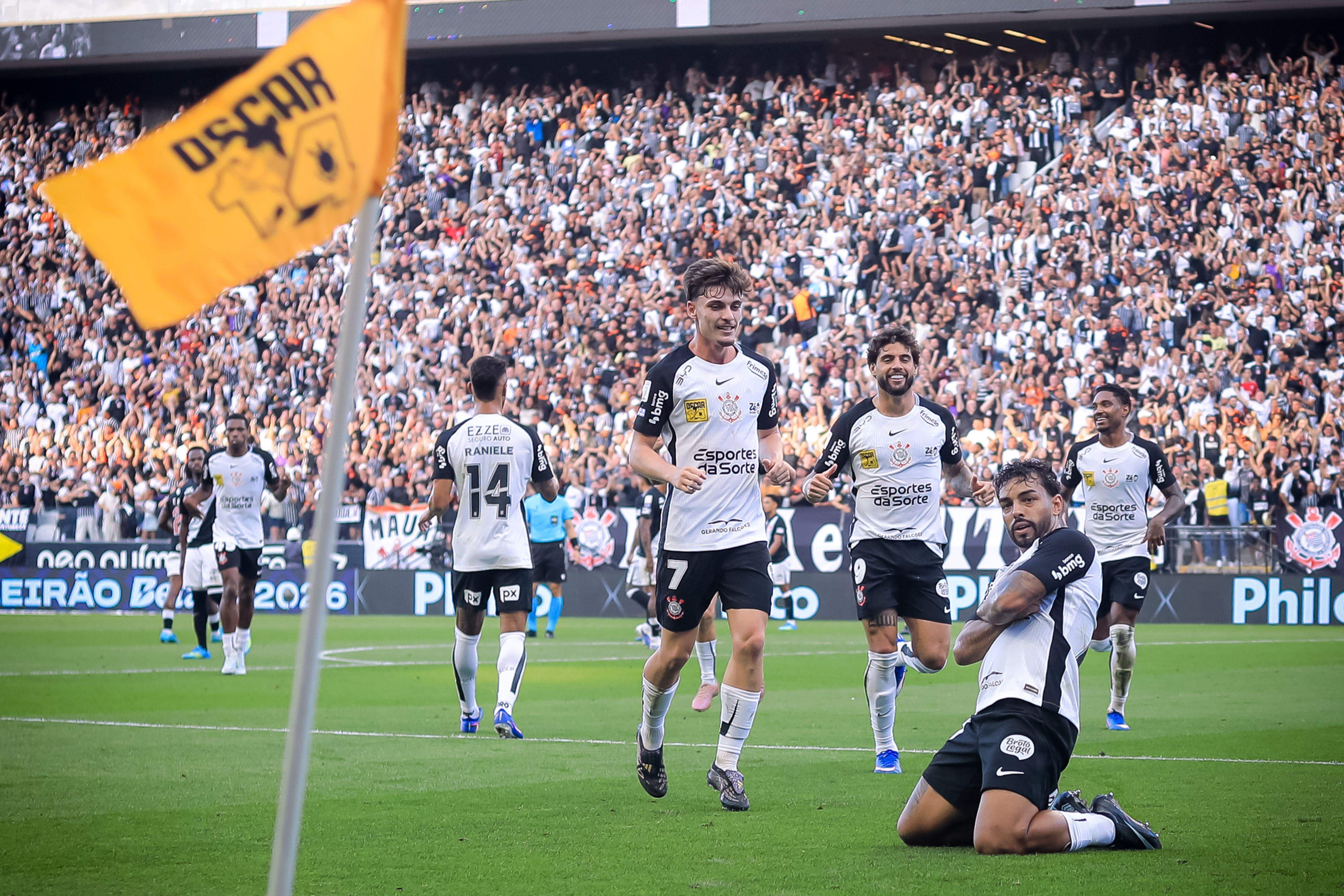 Corinthians faz o básico, vence o Vasco com um a menos em Itaquera e deixa o Z-4 do Brasileirão