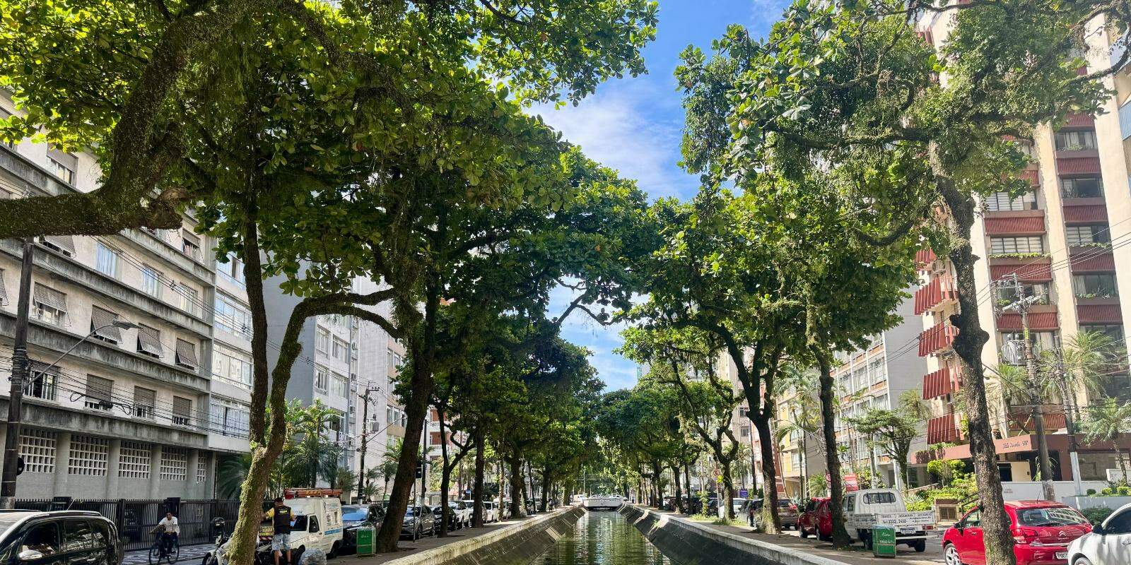 A Administração Municipal explicou que os canais são protegidos nos âmbitos municipal e estadual