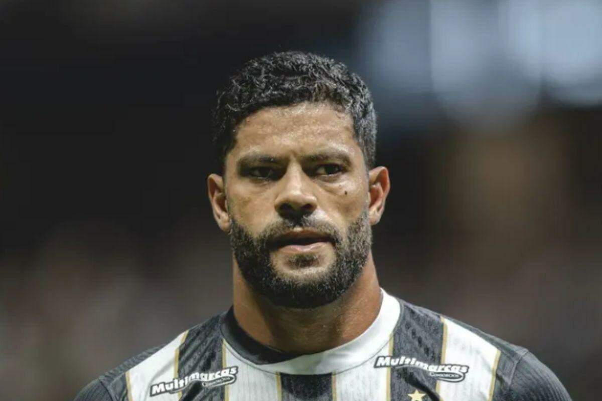Hulk é cortado de jogo contra Flamengo após sondagem e deve deixar o Atlético-MG