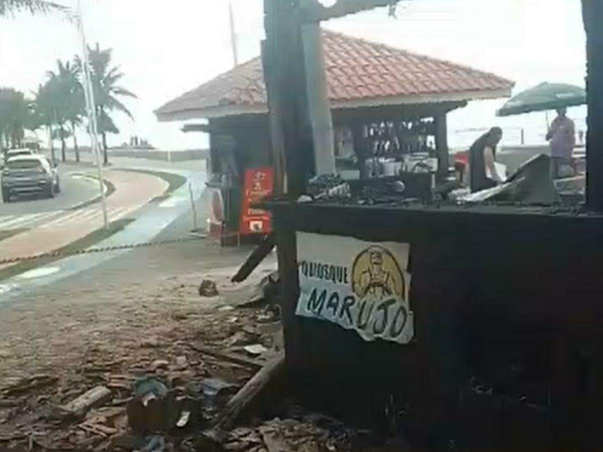 Fogo iniciou de madrugada