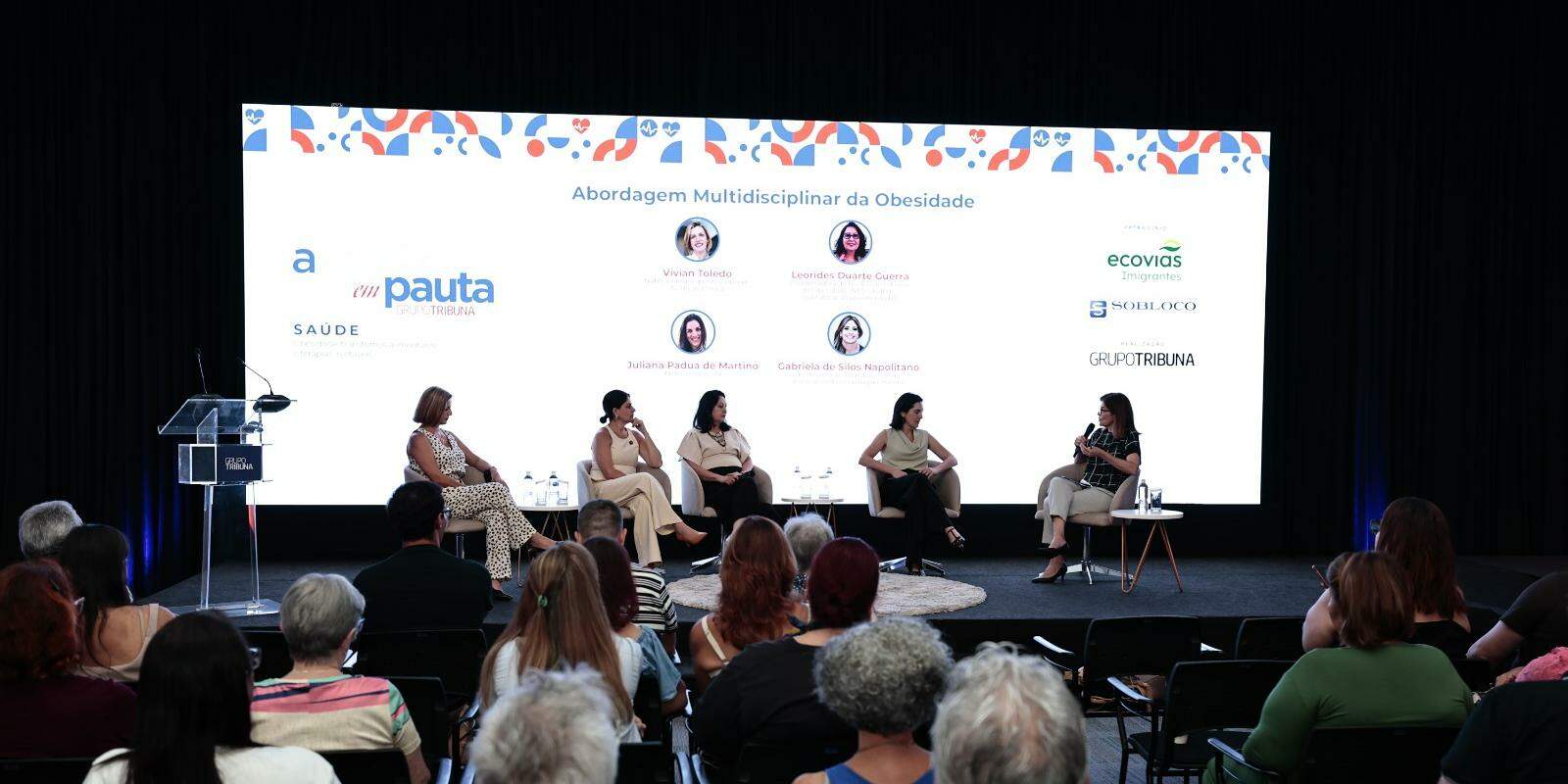 O encontro ocorreu no auditório do Grupo Tribuna e também reuniu pessoas que buscam ou já conseguiram consolidar a mudança de vida
