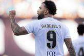 Artilheiro do Santos este ano, com oito gols, Gabigol volta ao time contra o San Lorenzo