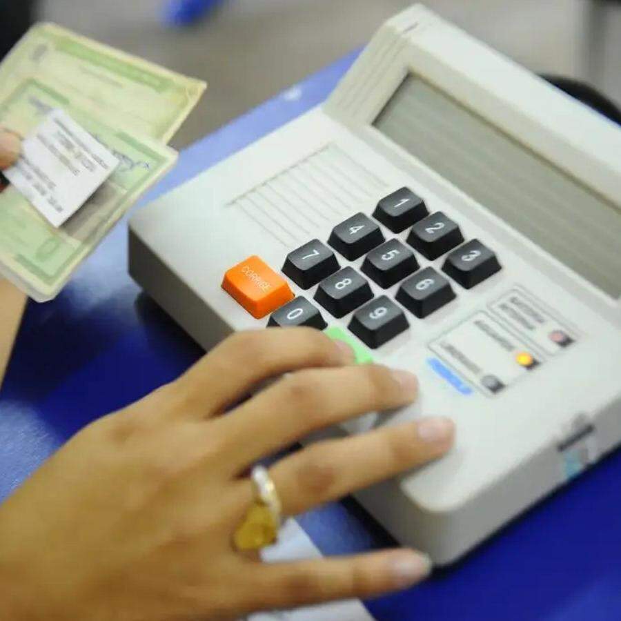 Eleitores tem até o dia seis de maio para regularizar o título