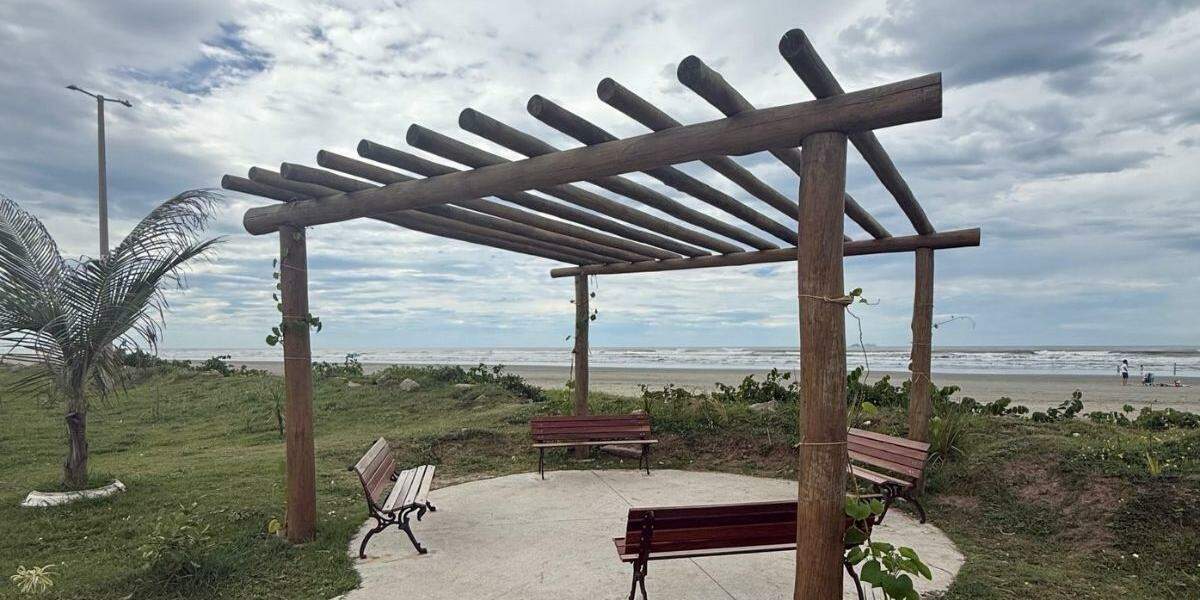 A nova orla do bairro Ruínas, em Peruíbe, está na fase final das obras no litoral de São Paulo